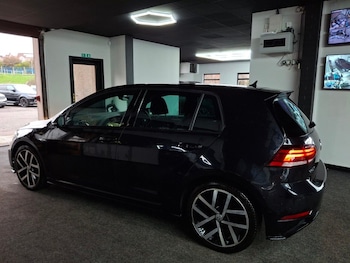 Used Volkswagen Golf 2018 for sale - 76986094: Photo