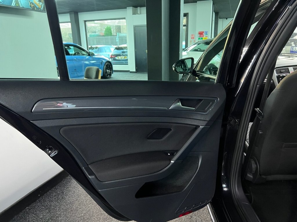 Used Volkswagen Golf 2018 for sale - 76986094: Photo 40