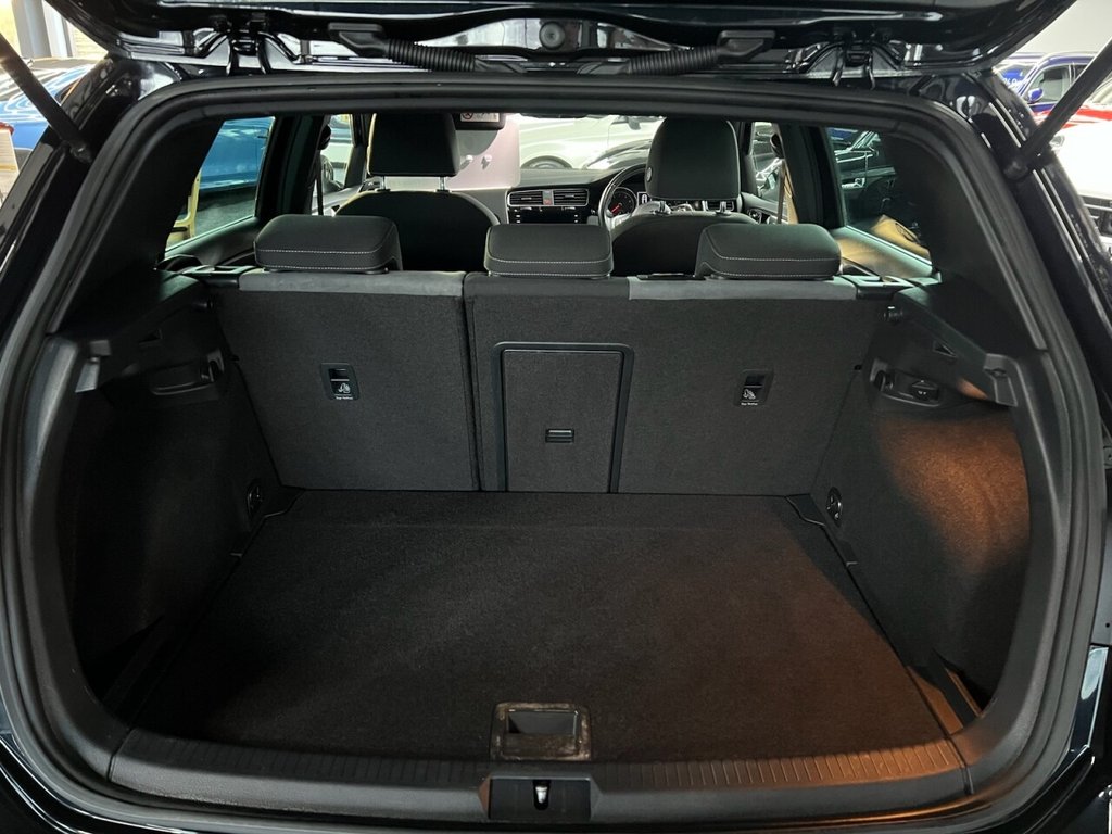 Used Volkswagen Golf 2018 for sale - 76986094: Photo 43