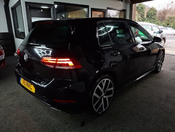 Used Volkswagen Golf 2018 for sale - 76986094: Photo