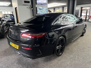 Used Mercedes-Benz E Class 2017 for sale - 77608940: Photo