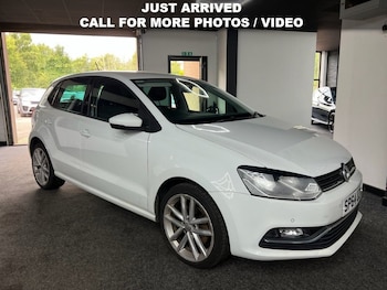 Used Volkswagen Polo 2014 for sale - 79587790: Photo