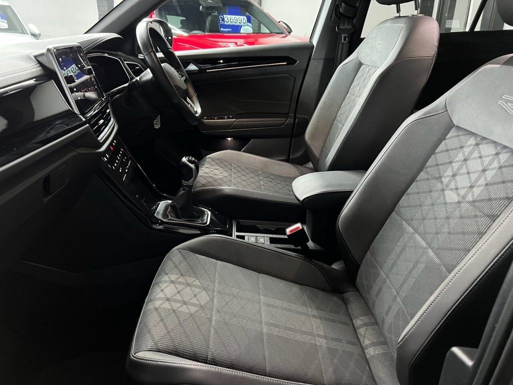 Used Volkswagen T-Roc 2022 for sale - 77038248: Photo 2