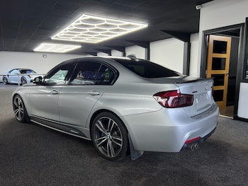 Used BMW 3 Series 2017 for sale - 77654959: Photo
