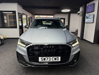 Used Audi Q7 2023 for sale - 77328521: Photo