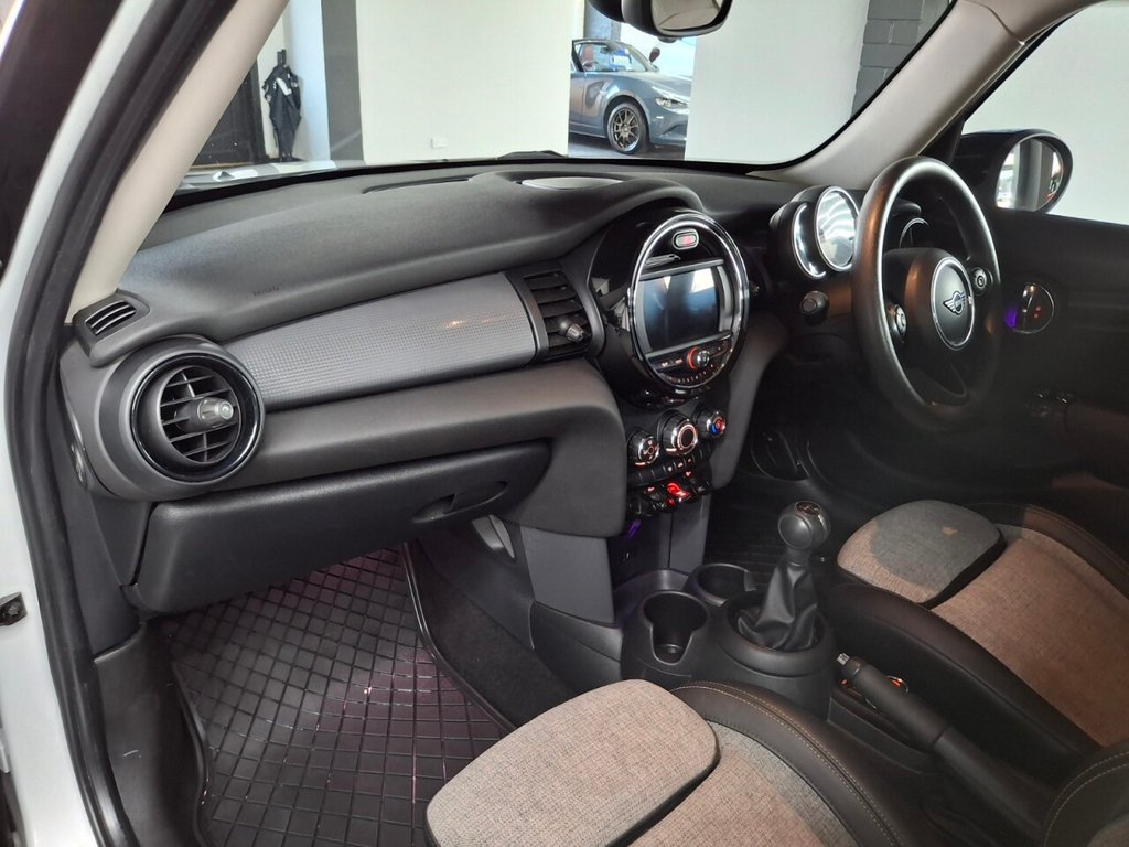 Used MINI Hatch 2019 for sale - 76417430: Photo 29