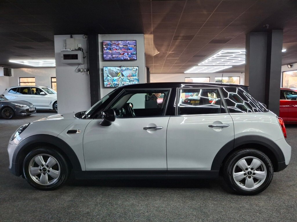 Used MINI Hatch 2019 for sale - 76417430: Photo 3