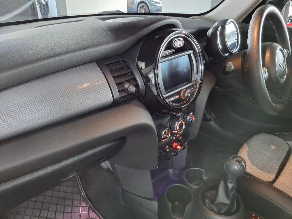 Used MINI Hatch 2019 for sale - 76417430: Photo 30