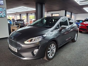Used Ford Fiesta 2020 for sale - 76092801: Photo 2