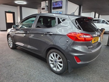 Used Ford Fiesta 2020 for sale - 76092801: Photo 3