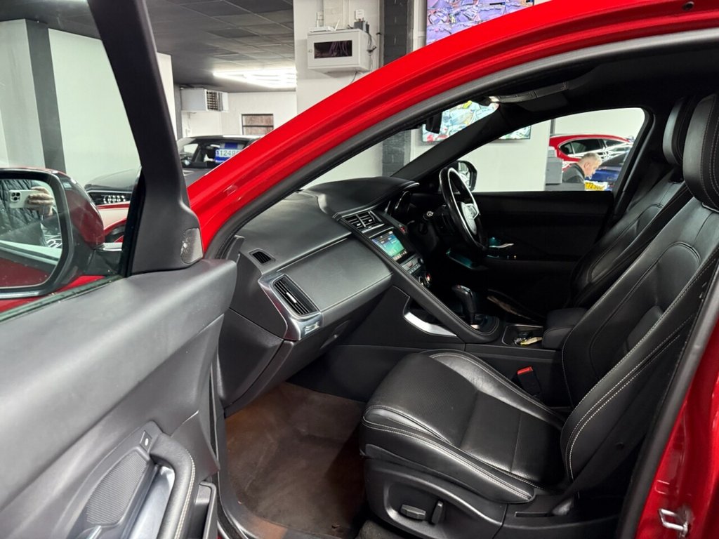 Used Jaguar E-Pace 2019 for sale - 76654794: Photo 26