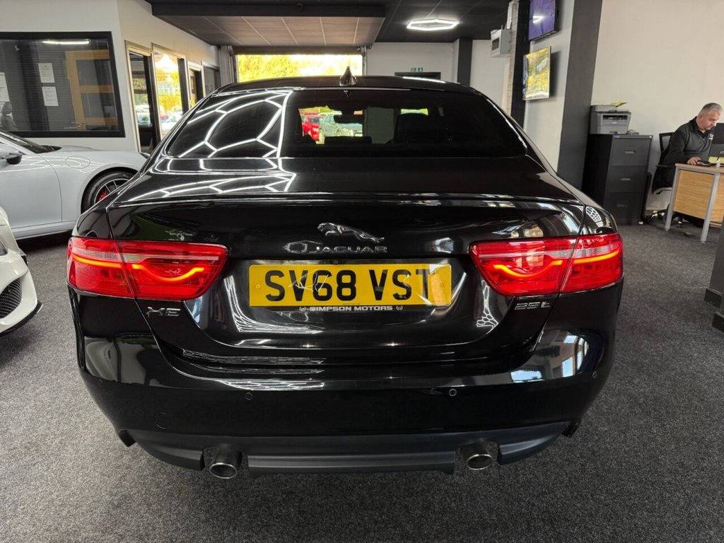 Used Jaguar XE 2018 for sale - 76469880: Photo 10