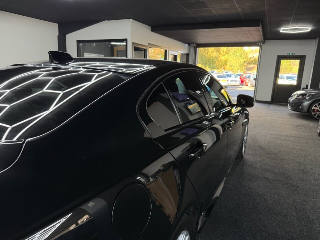 Used Jaguar XE 2018 for sale - 76469880: Photo 11