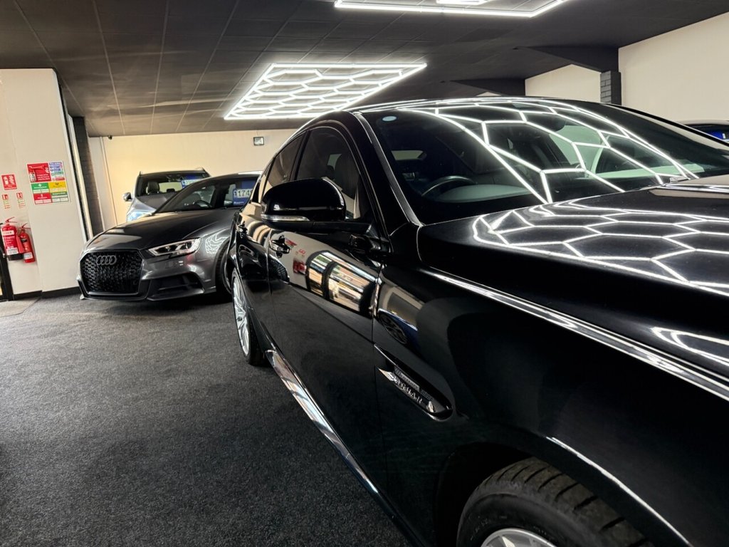 Used Jaguar XE 2018 for sale - 76469880: Photo 17