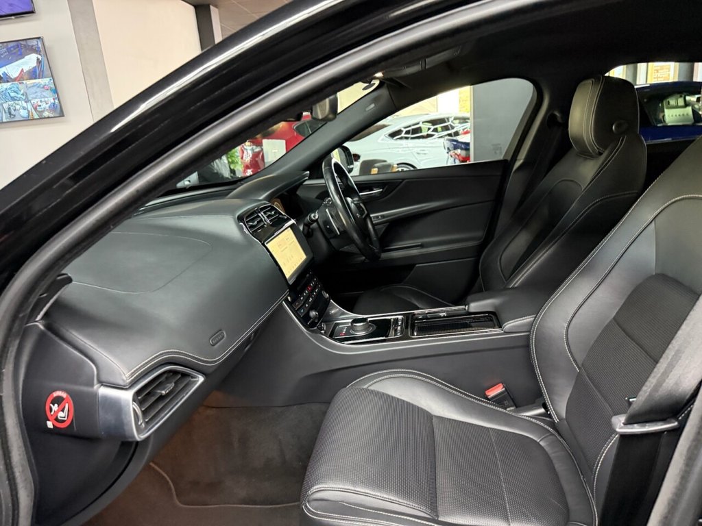 Used Jaguar XE 2018 for sale - 76469880: Photo 28