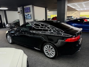 Used Jaguar XE 2018 for sale - 76469880: Photo