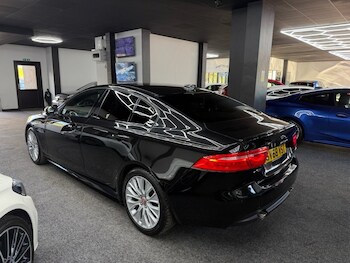 Used Jaguar XE 2018 for sale - 76469880: Photo