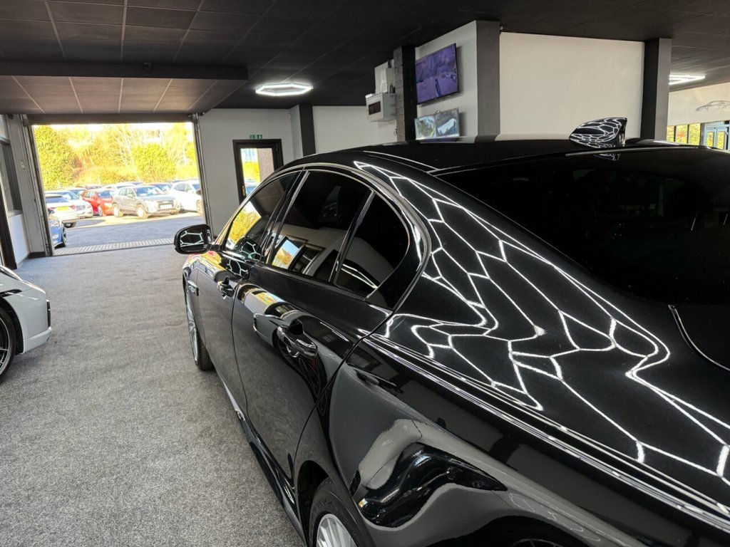 Used Jaguar XE 2018 for sale - 76469880: Photo 5