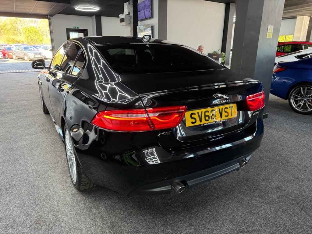 Used Jaguar XE 2018 for sale - 76469880: Photo 7