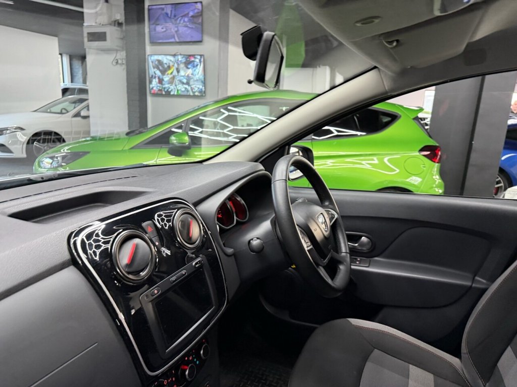 Used Dacia Sandero Stepway 2019 for sale - 76356568: Photo 30