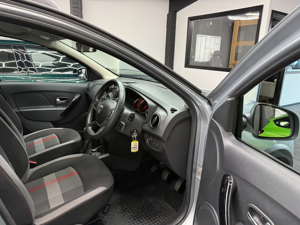 Used Dacia Sandero Stepway 2019 for sale - 76356568: Photo 32