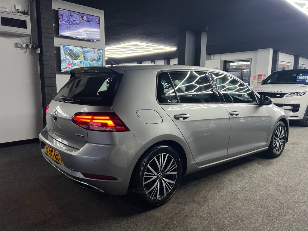 Used Volkswagen Golf 2019 for sale - 77642518: Photo 14