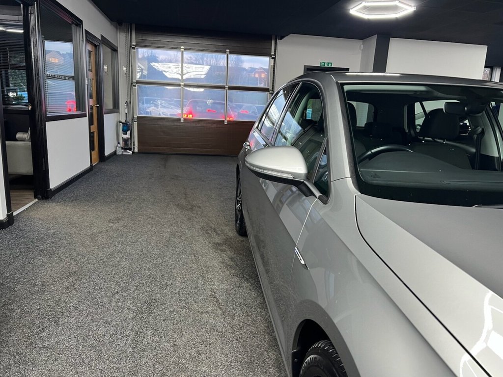 Used Volkswagen Golf 2019 for sale - 77642518: Photo 16