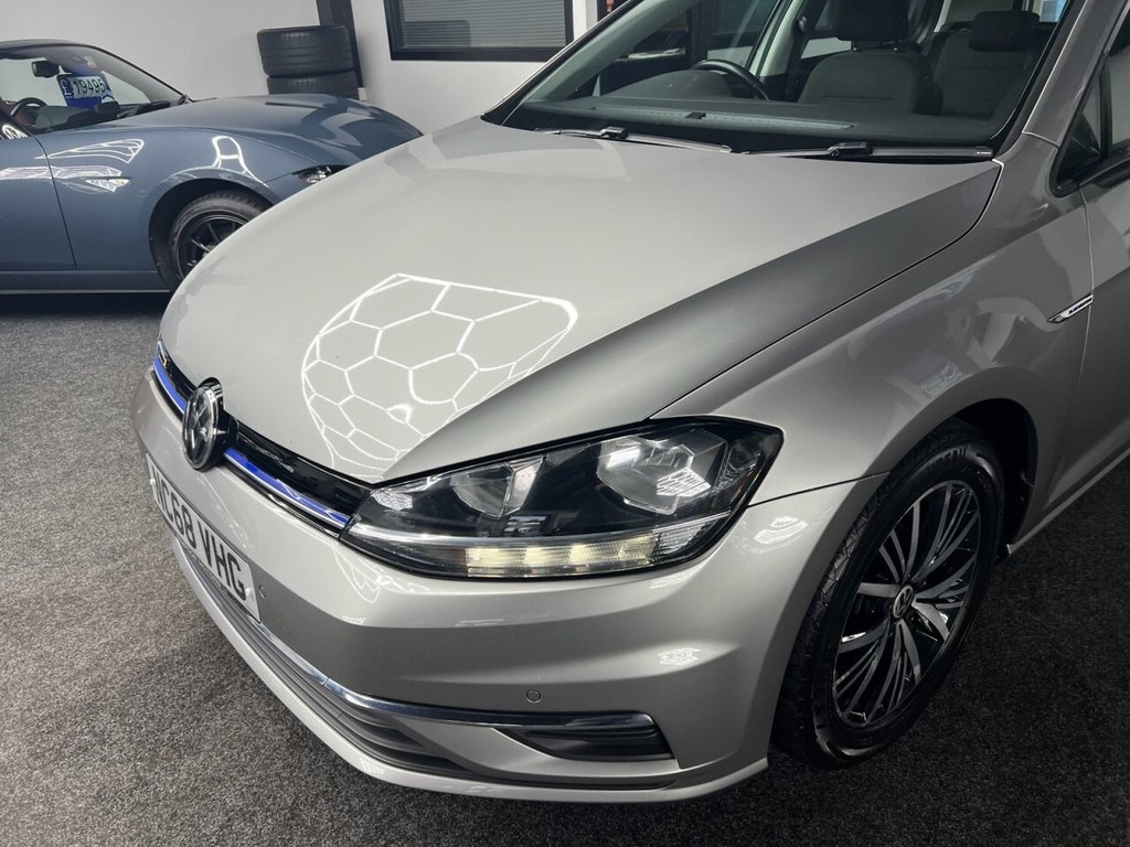 Used Volkswagen Golf 2019 for sale - 77642518: Photo 22