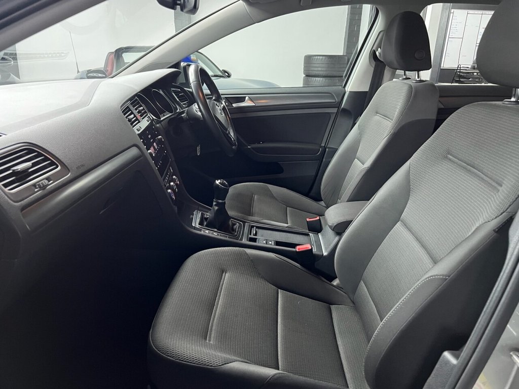 Used Volkswagen Golf 2019 for sale - 77642518: Photo 26