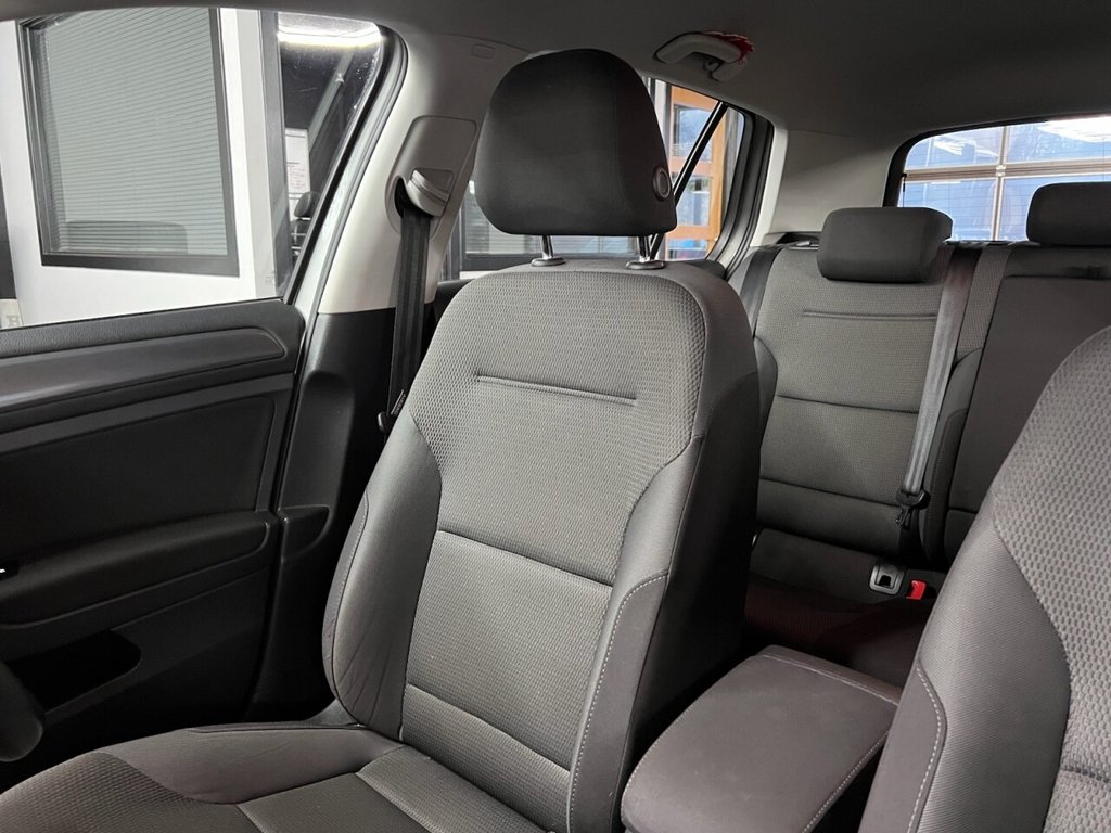 Used Volkswagen Golf 2019 for sale - 77642518: Photo 28