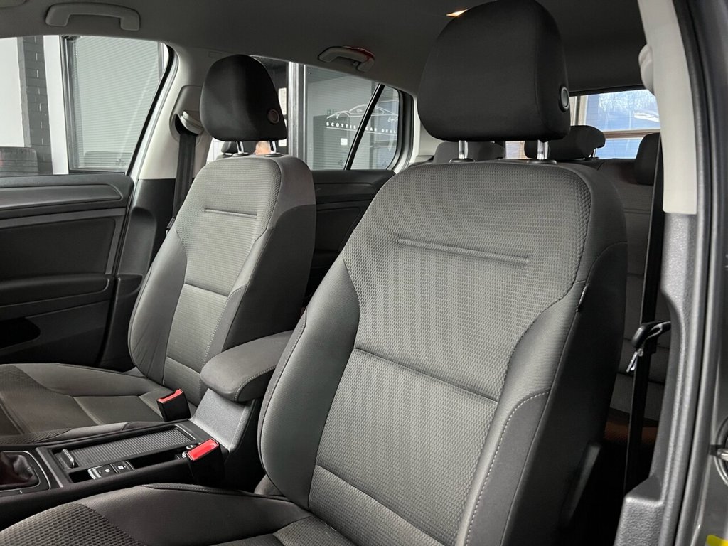 Used Volkswagen Golf 2019 for sale - 77642518: Photo 29