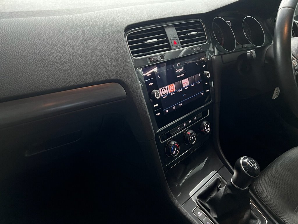 Used Volkswagen Golf 2019 for sale - 77642518: Photo 31