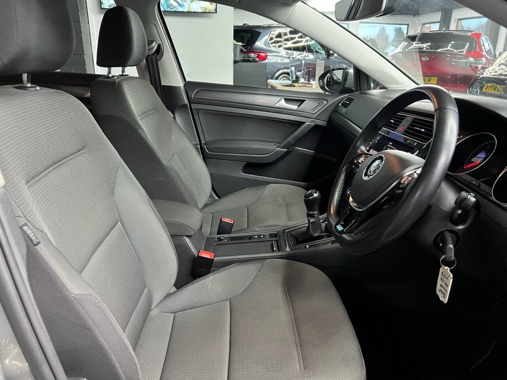 Used Volkswagen Golf 2019 for sale - 77642518: Photo 33