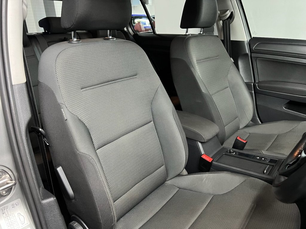 Used Volkswagen Golf 2019 for sale - 77642518: Photo 36