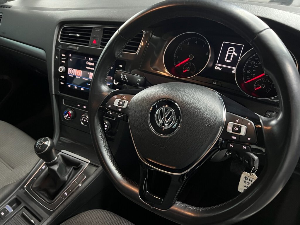 Used Volkswagen Golf 2019 for sale - 77642518: Photo 38