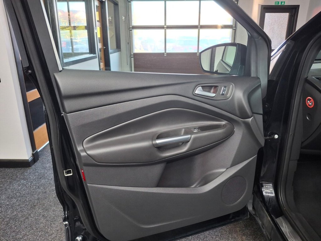 Used Ford Kuga 2016 for sale - 76235658: Photo 23