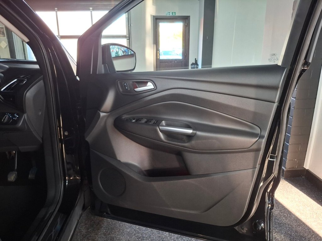 Used Ford Kuga 2016 for sale - 76235658: Photo 30