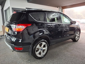 Used Ford Kuga 2016 for sale - 76235658: Photo 4