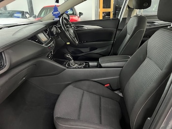 Used Vauxhall Insignia 2020 for sale - 79313930: Photo