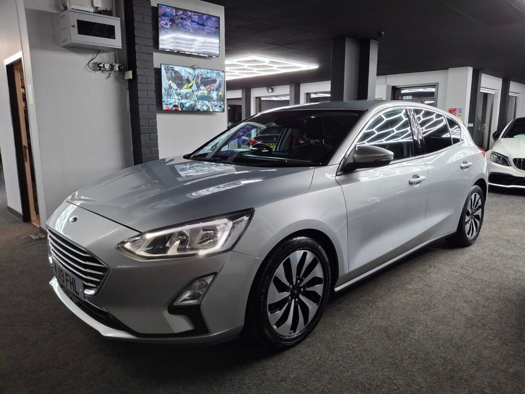 Used Ford Focus 2019 for sale - 76323147: Photo 2