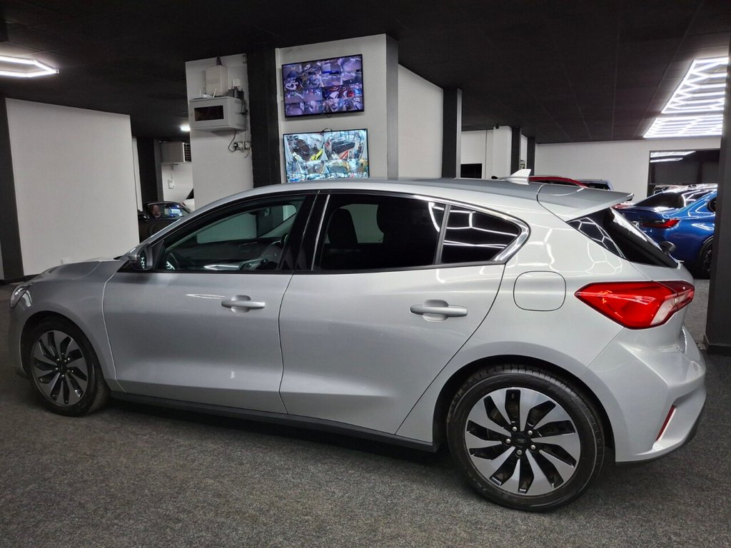 Used Ford Focus 2019 for sale - 76323147: Photo 3