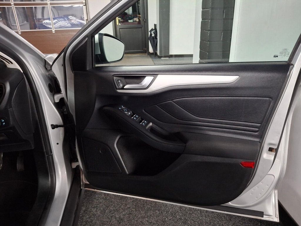 Used Ford Focus 2019 for sale - 76323147: Photo 31