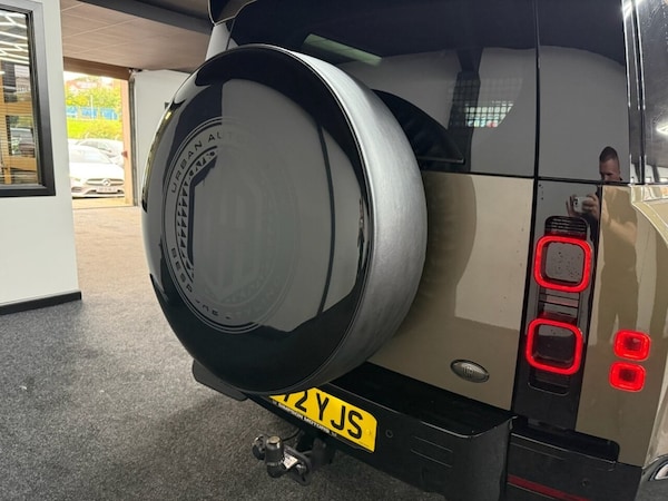 Used Land Rover Defender 2022 for sale - 74784160: Photo 13