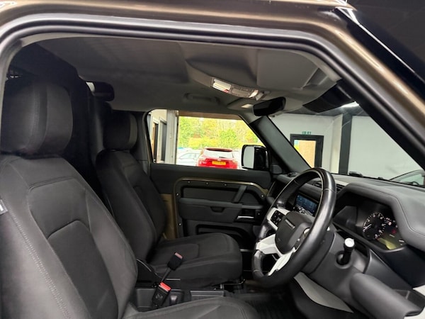Used Land Rover Defender 2022 for sale - 74784160: Photo 41