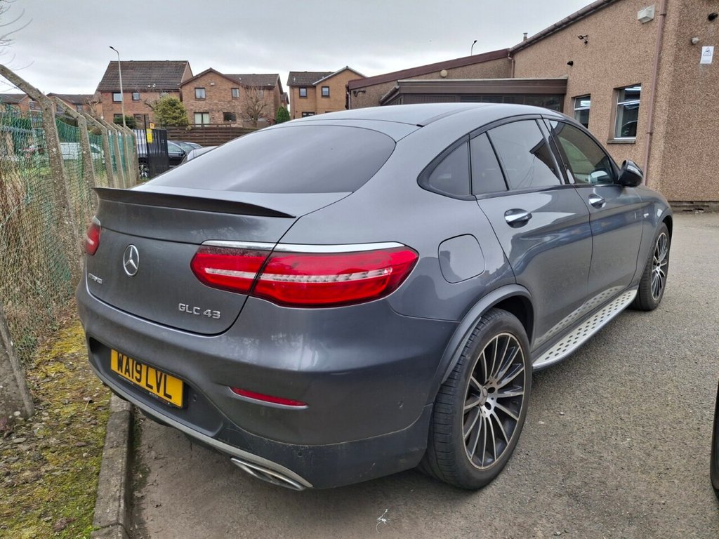 Used Mercedes-Benz GLC 2019 for sale - 77991137: Photo 3