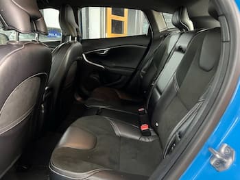 Used Volvo V40 2015 for sale - 79598717: Photo