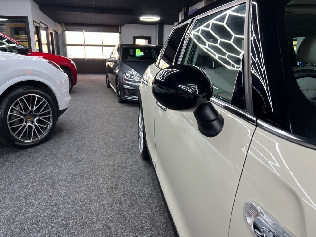 Used MINI Hatch 2018 for sale - 77161539: Photo 17