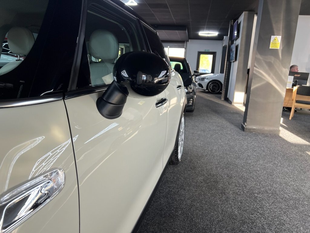 Used MINI Hatch 2018 for sale - 77161539: Photo 24