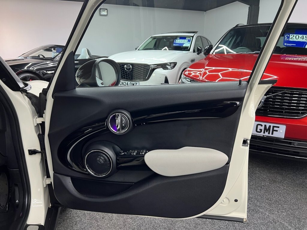 Used MINI Hatch 2018 for sale - 77161539: Photo 32