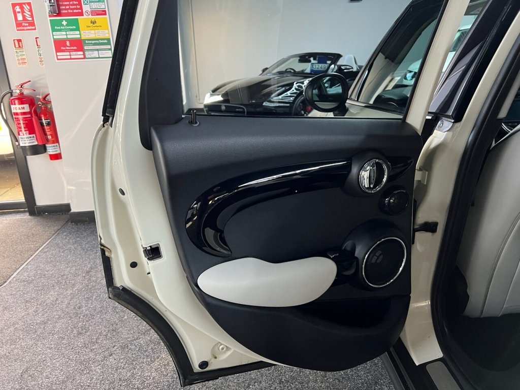 Used MINI Hatch 2018 for sale - 77161539: Photo 41